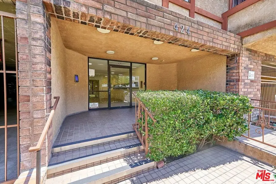 424 S Westmoreland Avenue #210, Los Angeles, CA 90020 - Image #2