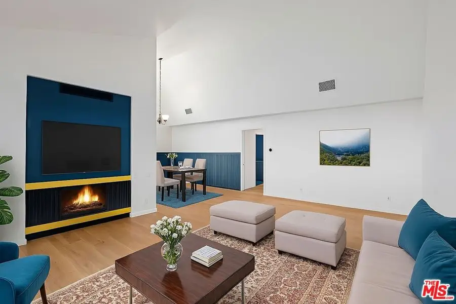 31568 Agoura Road #4, Westlake Village, CA 91361 - #2