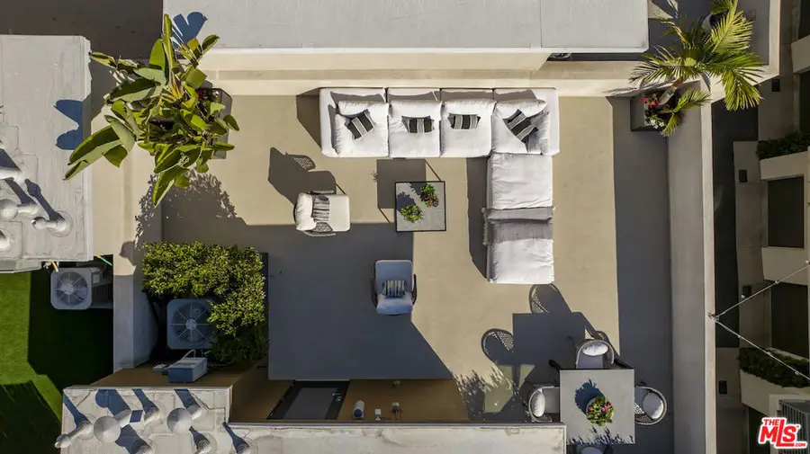 2111 N Cahuenga Boulevard #14, Los Angeles, CA 90068 - #2