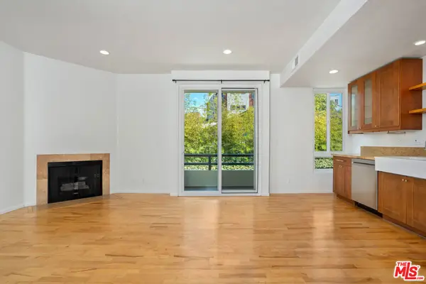 4567 Lexington Avenue #106, Los Angeles, CA 90029