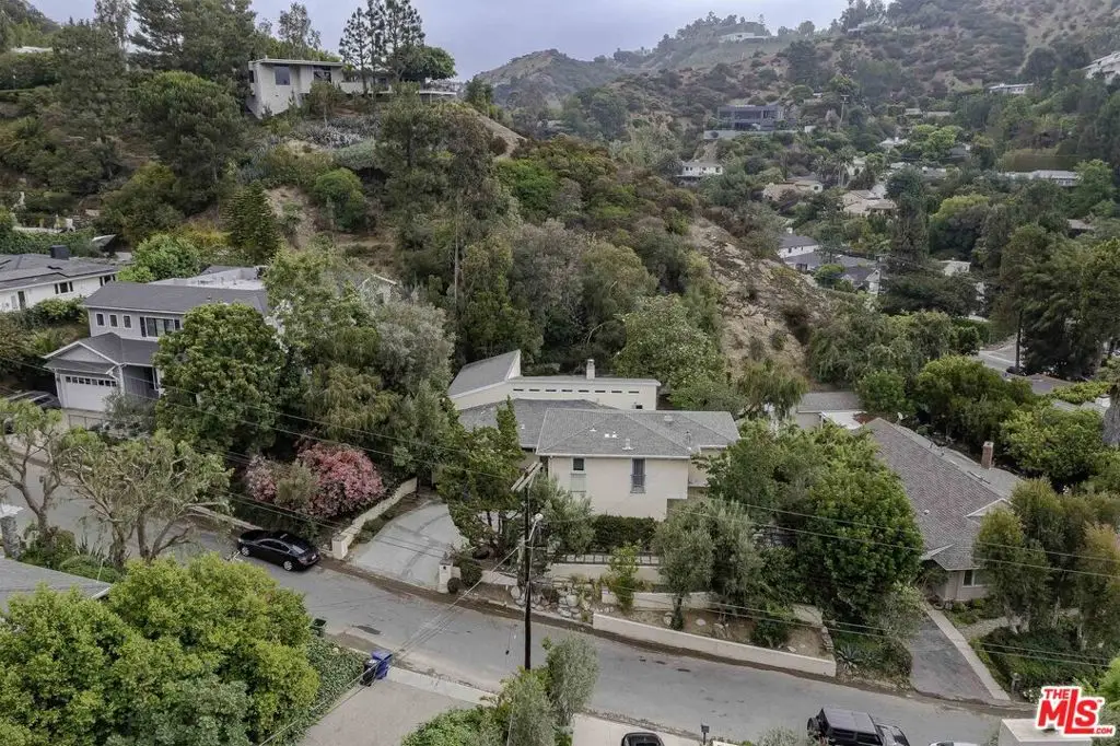 2250 Betty Lane, Beverly Hills, CA 90210 - #1