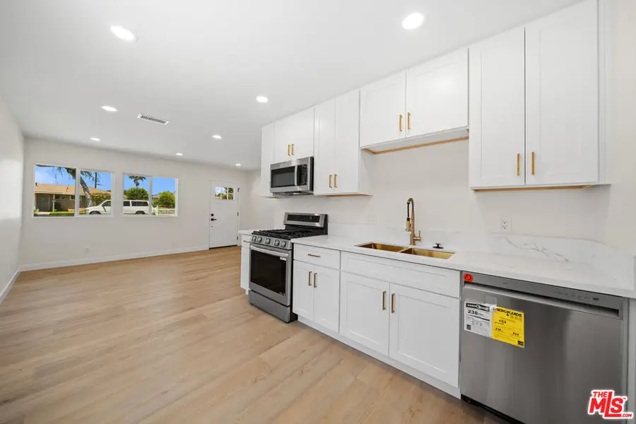 3604 W Valencia Drive, Fullerton, CA 92833 - Image #3