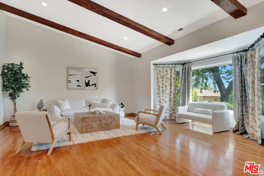 5025 Delita Place, Woodland Hills, CA 91364 - Image #2