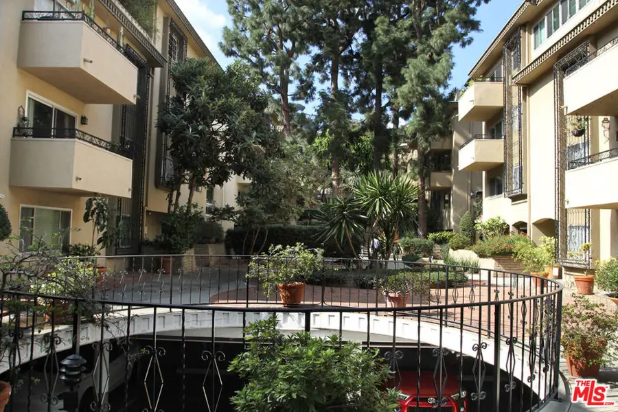 6724 Hillpark Drive #201, Los Angeles, CA 90068 - Image #2