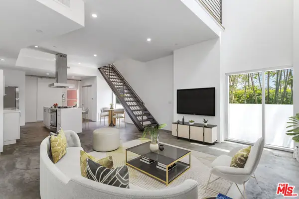 803 Wilcox Avenue #5, Los Angeles, CA 90038