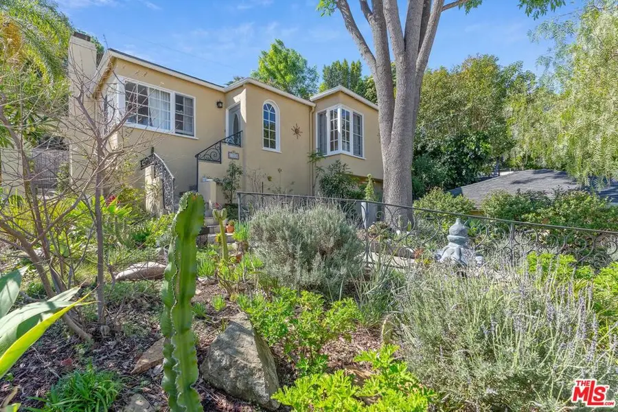 11316 Sunshine Terrace, Studio City, CA 91604 - Image #2