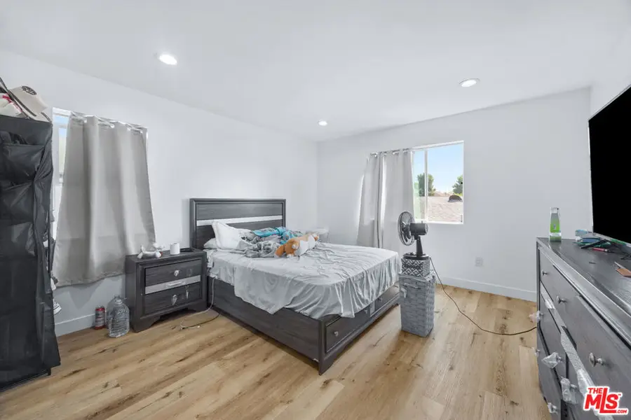 4457 Rosewood Avenue, Los Angeles, CA 90004 - Image #3