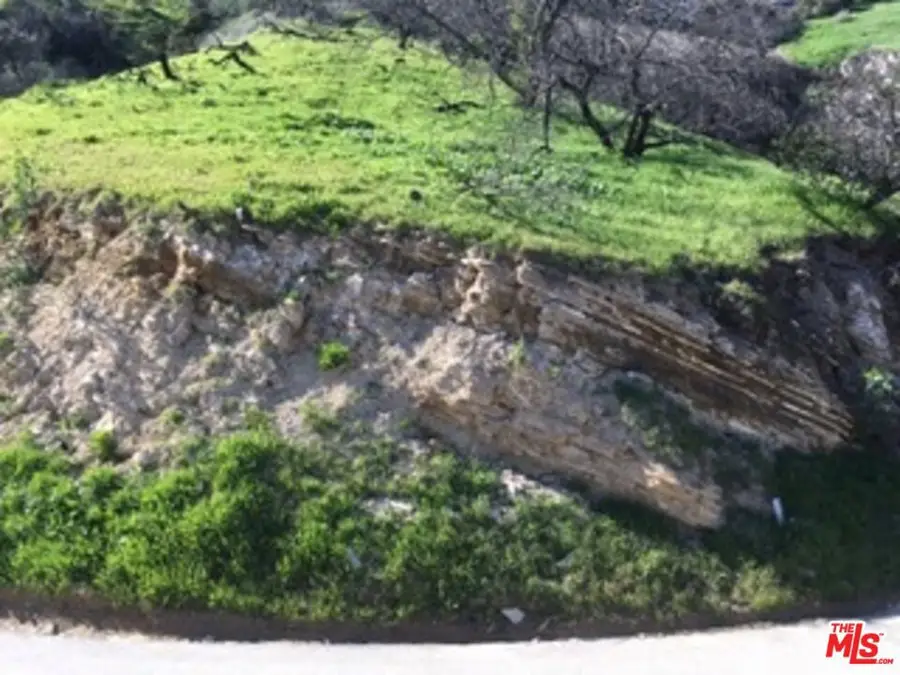 3701 Camino De La Cumbre, Sherman Oaks, CA 91423 - Image #3