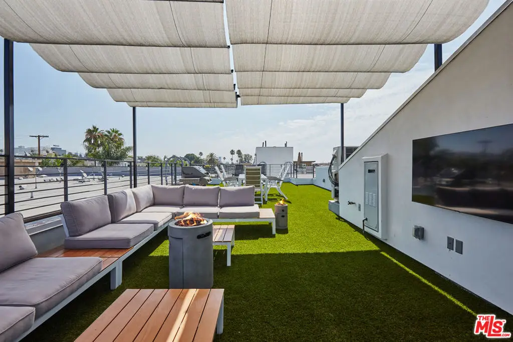 1337 N Fuller Avenue, Los Angeles, CA 90046 - Image #1