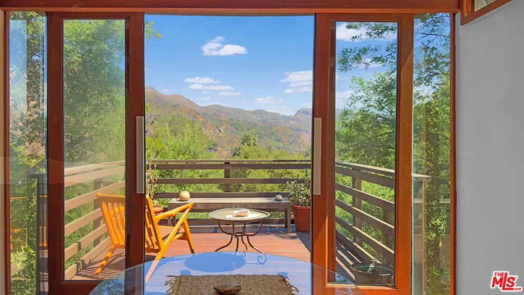 19520 Cave Way, Topanga, CA 90290 - Image #1