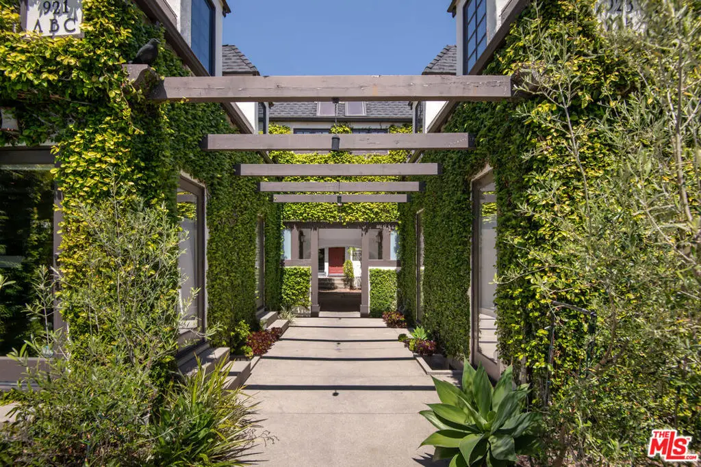 921 16th Street, Santa Monica, CA 90403 - Image #1