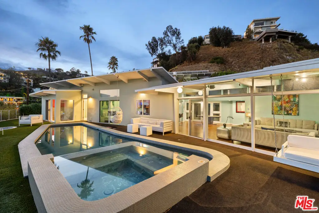 8411 Hollywood Boulevard, Los Angeles, CA 90069 - Image #1