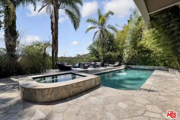 7218 Mulholland Drive, Los Angeles, CA 90068