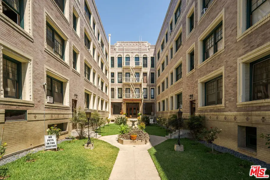 2121 James M Wood Boulevard #415, Los Angeles, CA 90006 - Image #3