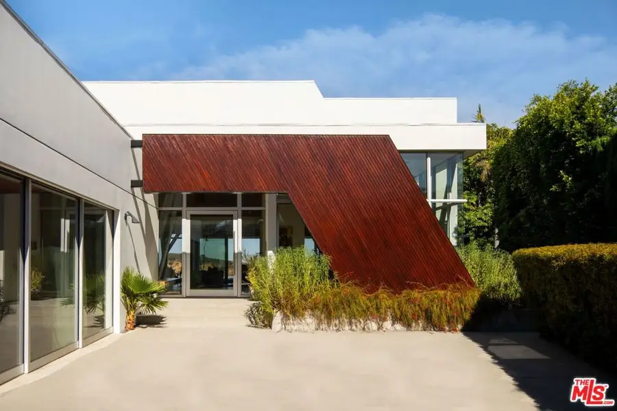 2008 Hercules Drive, Los Angeles, CA 90046 - Image #2