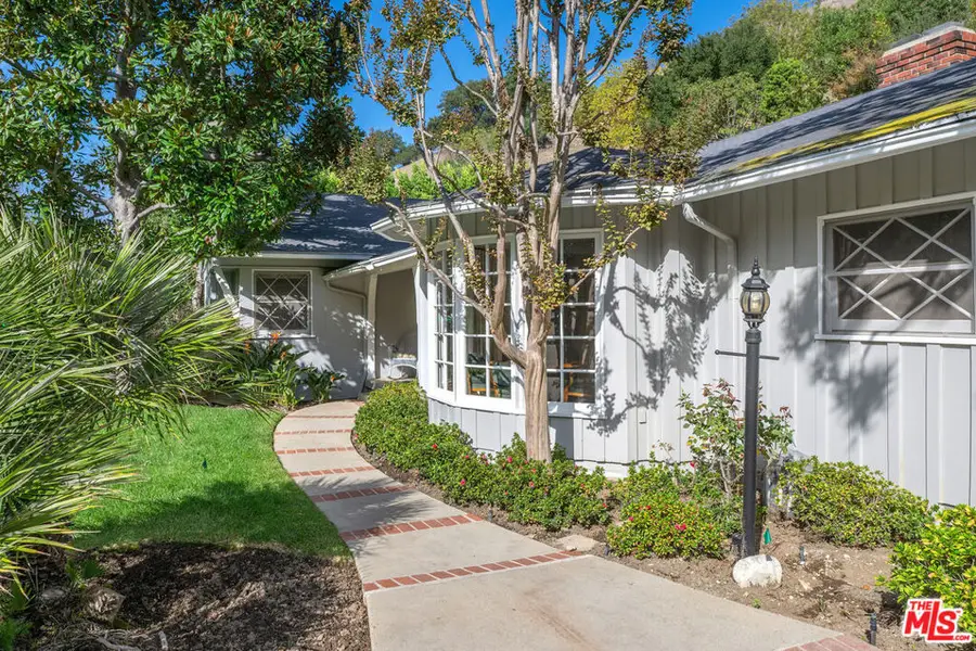 3520 Longridge Avenue, Sherman Oaks, CA 91423 - Image #3