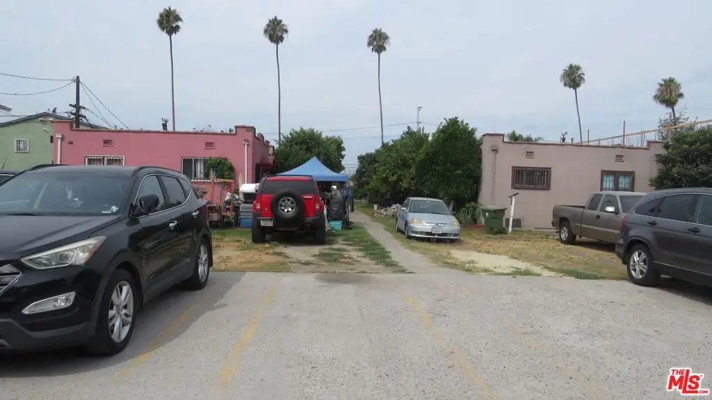 7416 S Figueroa Street, Los Angeles, CA 90003 - Image #1