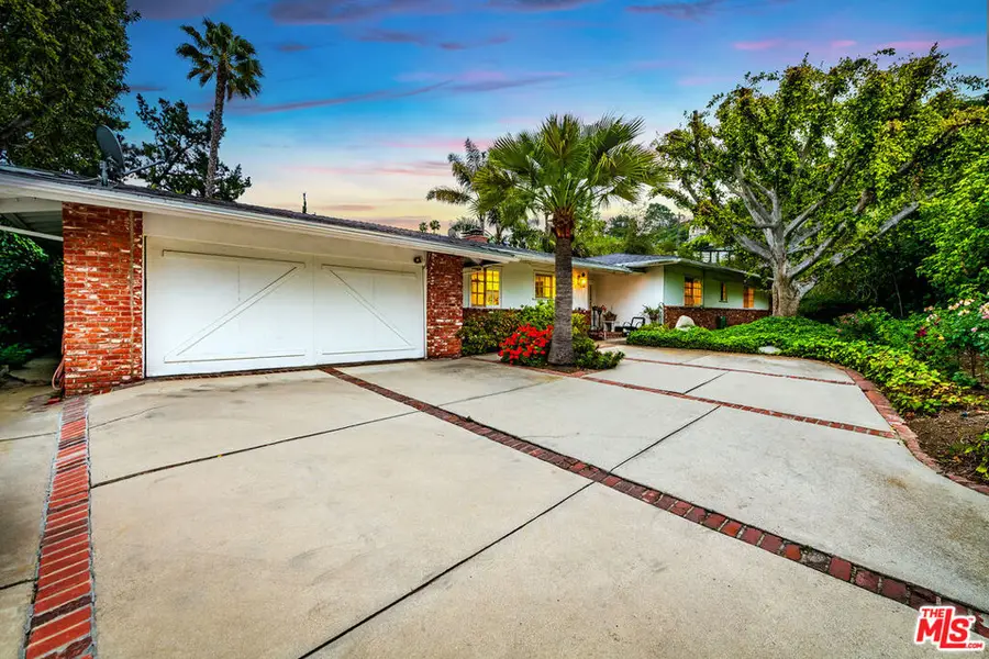 3004 Laurel Canyon Boulevard, Studio City, CA 91604 - Image #2