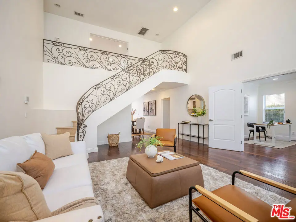 5417 Allott Avenue, Sherman Oaks, CA 91401 - Image #1