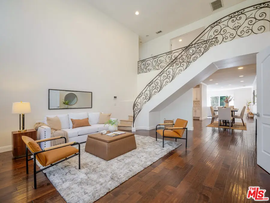 5417 Allott Avenue, Sherman Oaks, CA 91401 - Image #2