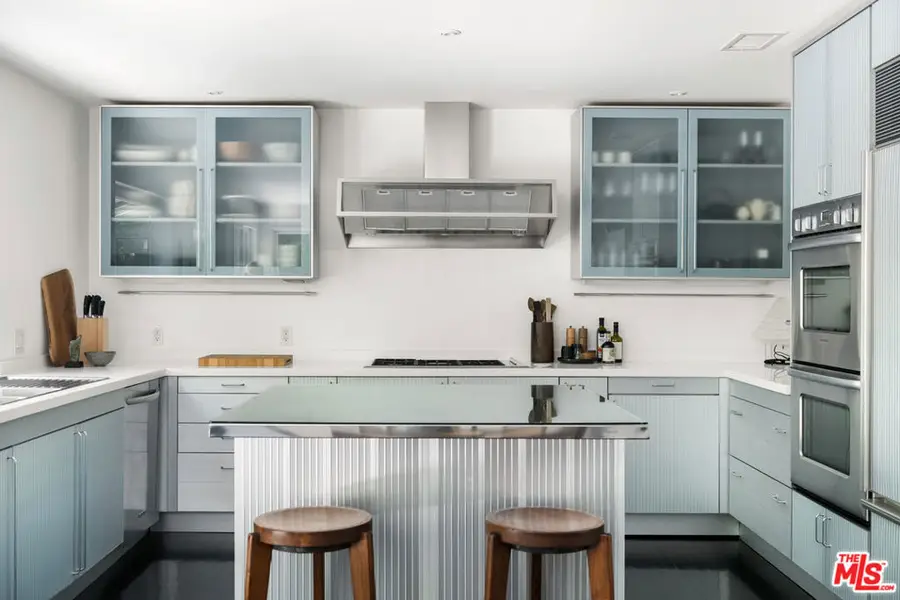 9648 Yoakum Drive, Beverly Hills, CA 90210 - Image #2