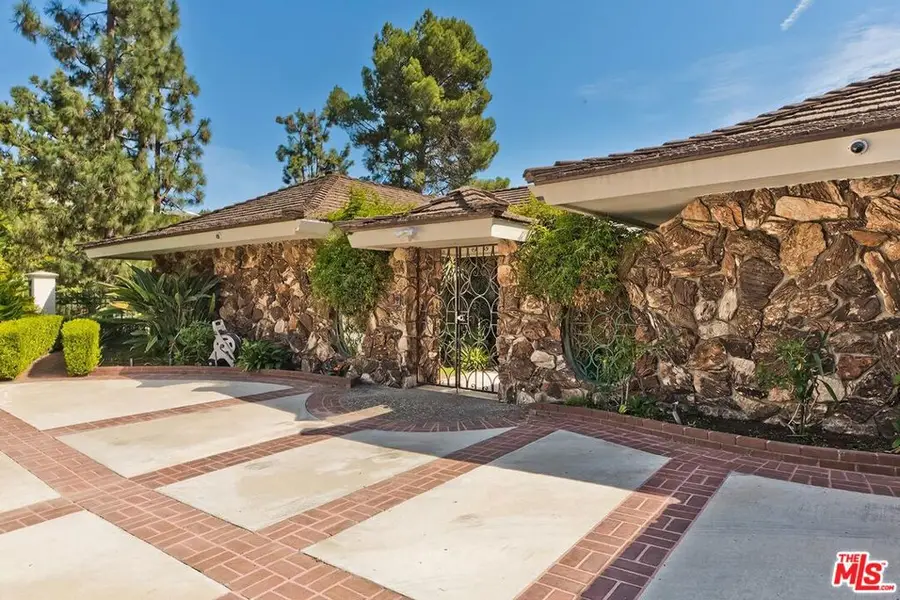 500 Leslie Lane, Beverly Hills, CA 90210 - Image #2