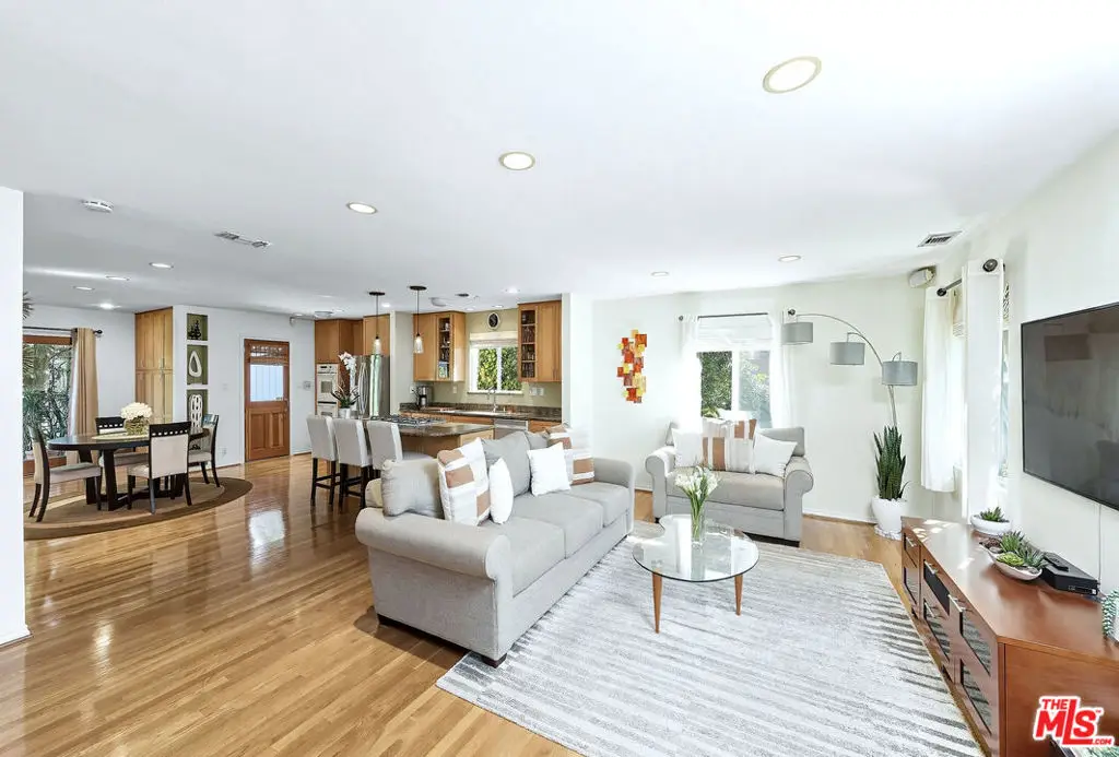 12118 Navy Street, Los Angeles, CA 90066 - Image #1