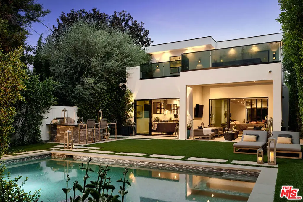 144 N Bowling Green Way, Los Angeles, CA 90049 - Image #1