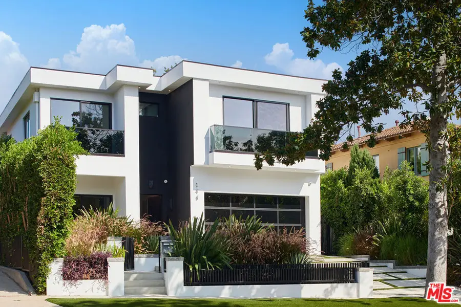 144 N Bowling Green Way, Los Angeles, CA 90049 - Image #2