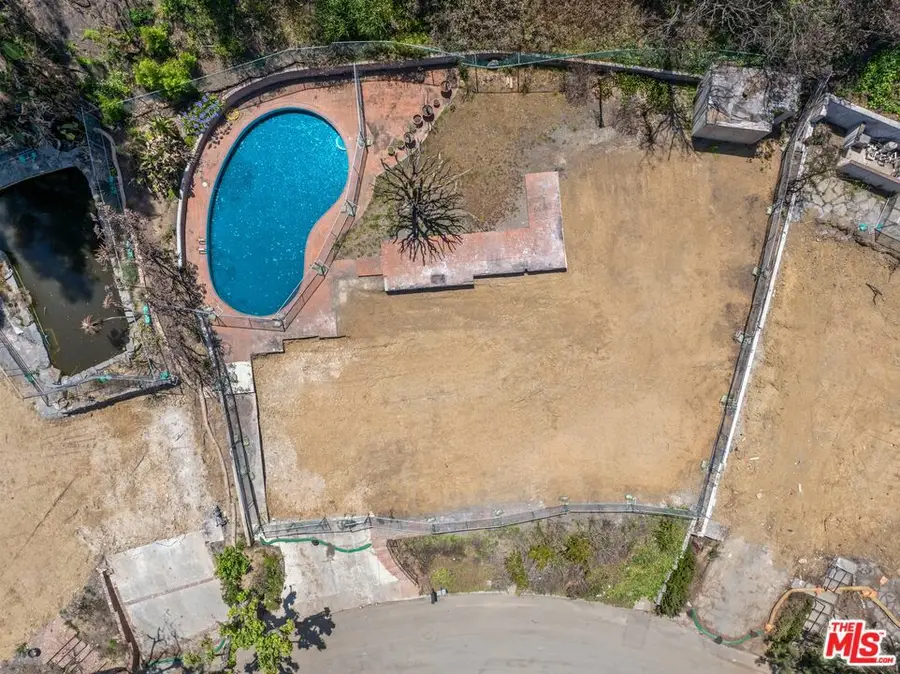 1210 Las Lomas Place, Pacific Palisades, CA 90272 - Image #3