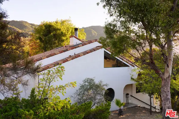 25620 Nebo Dr, Calabasas, CA 91302