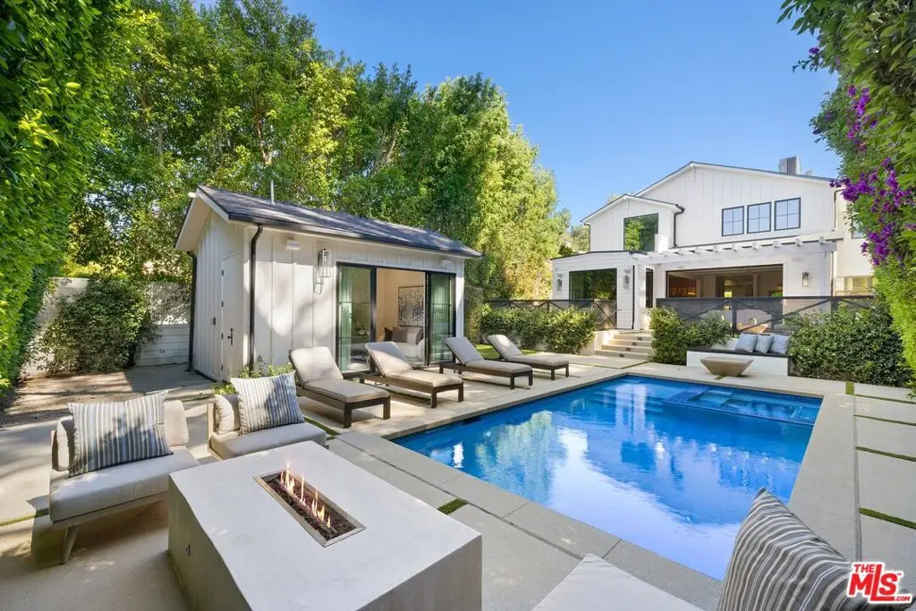 15125 Valley Vista Boulevard, Sherman Oaks, CA 91403 - Image #1