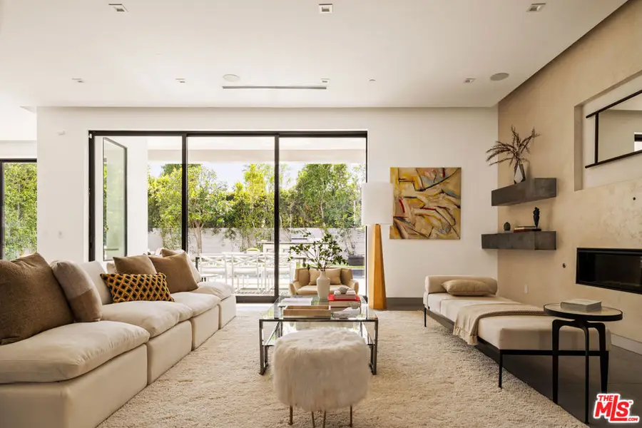 4445 Camellia Avenue, Studio City, CA 91602 - Image #2