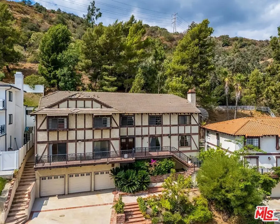 3417 Oakmont View Drive, Glendale, CA 91208 - Image #2