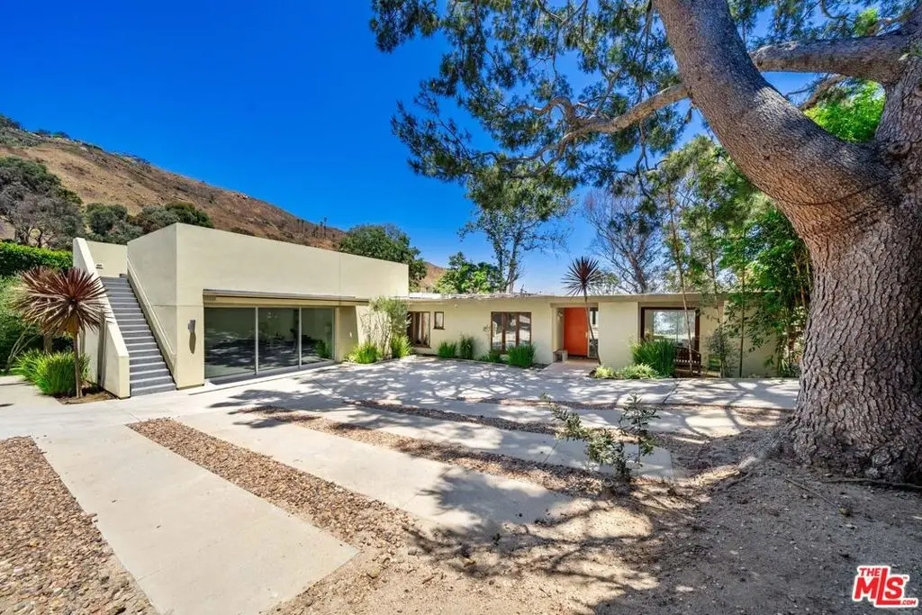 20556 Little Rock Way, Malibu, CA 90265 - Image #1
