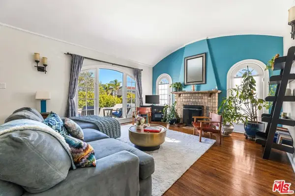 1569 S Orange Grove Avenue, Los Angeles, CA 90019