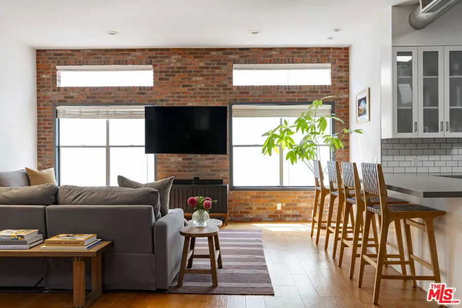 612 Flower Avenue #C, Venice, CA 90291 - Image #2