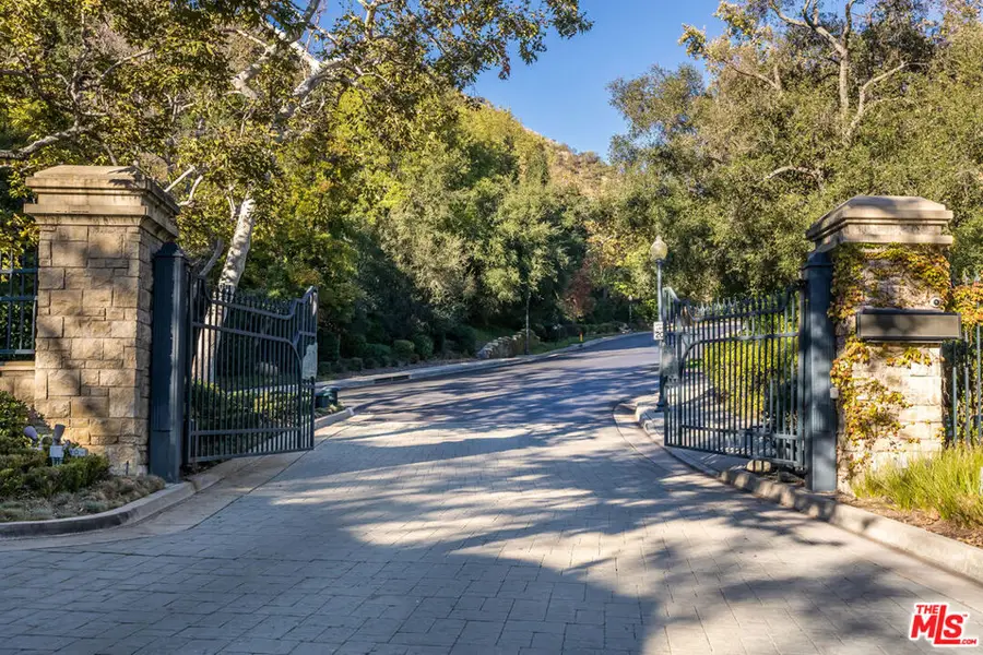 11742 Ipswich Court, Los Angeles, CA 90077 - Image #3