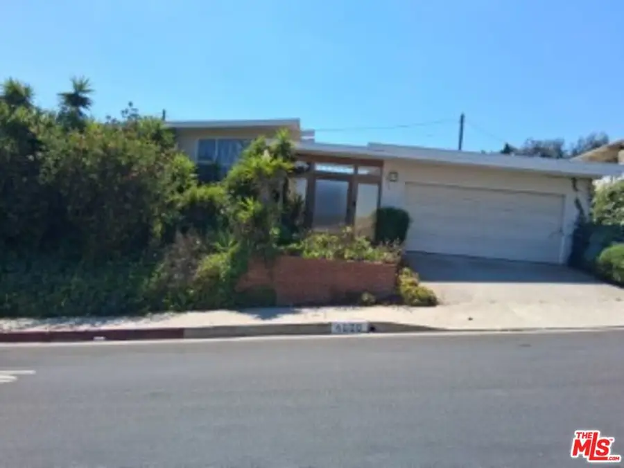 4600 Don Quixote Drive, Los Angeles, CA 90008 - Image #2