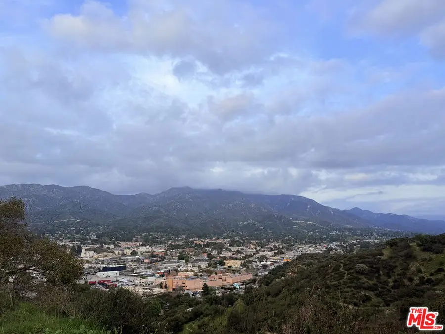 9735 N Estaban Way, Tujunga, CA 91042 - Image #3