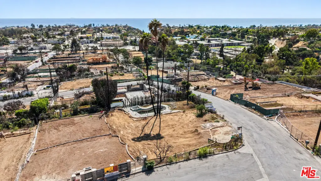 1214 Rimmer Avenue, Pacific Palisades, CA 90272 - Image #1