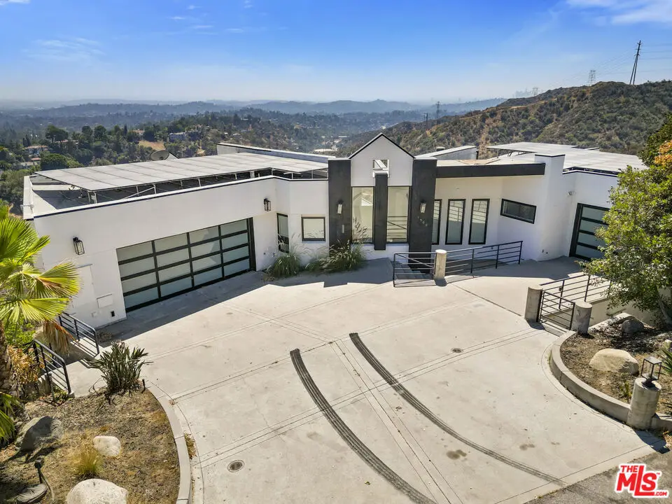 1562 Glen Oaks Boulevard, Pasadena, CA 91105 - #1