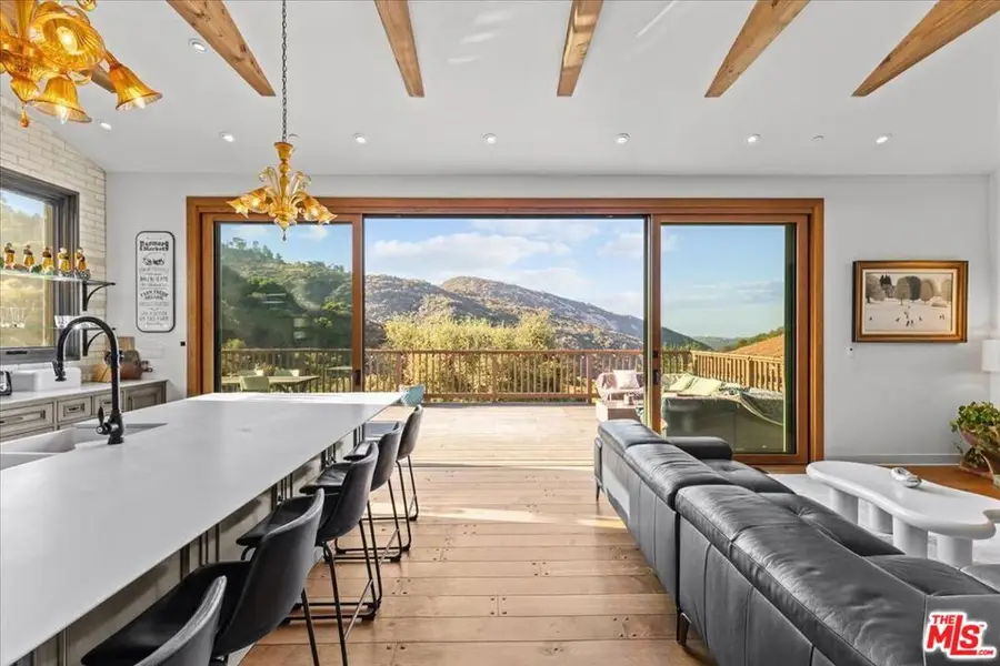 2373 Tuna Canyon Road, Topanga, CA 90290 - Image #3