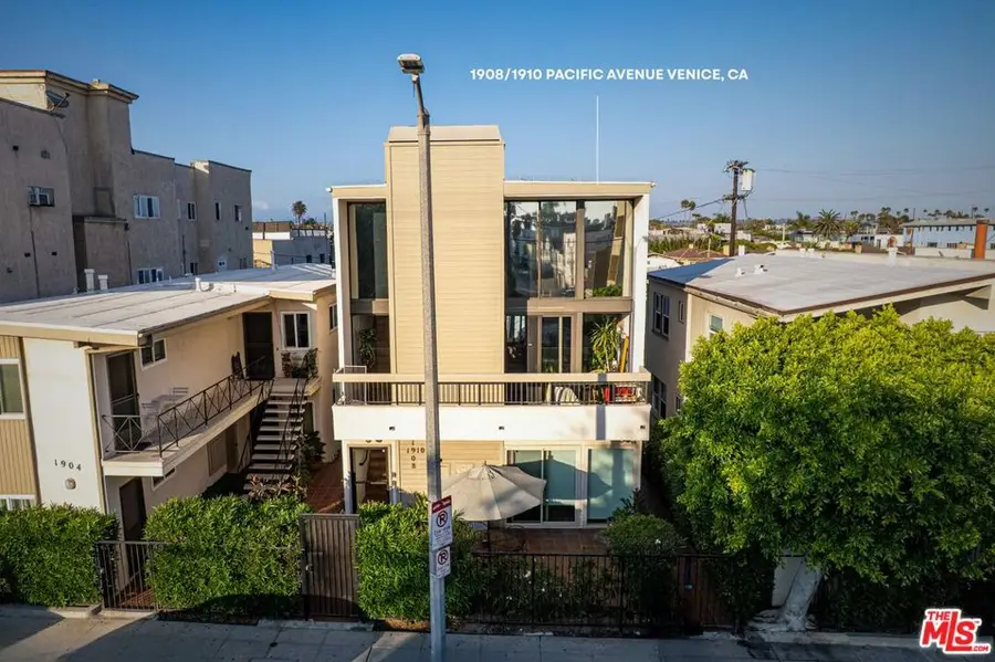 1904 Pacific Avenue, Venice, CA 90291 - Image #3