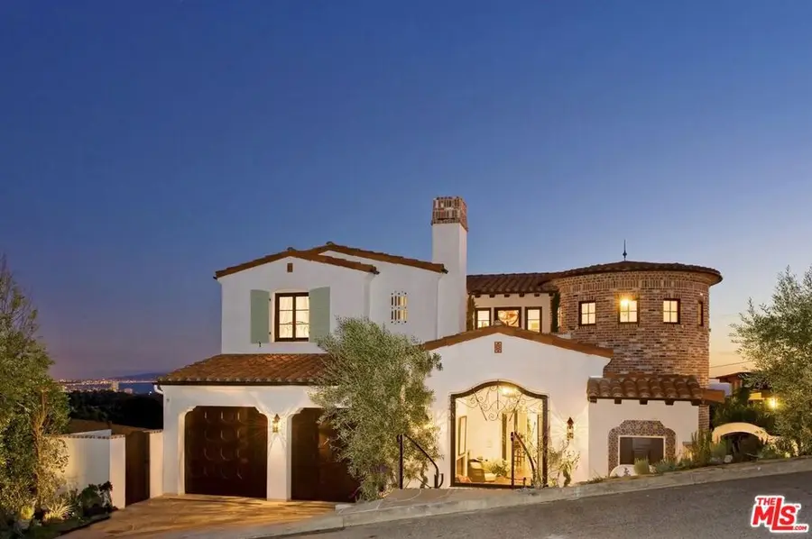 15214 Mc Kendree Avenue, Pacific Palisades, CA 90272 - Image #2