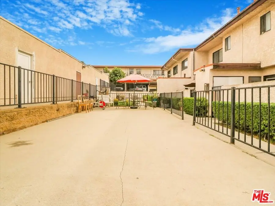 11414 S Budlong Avenue #8, Los Angeles, CA 90044 - Image #2