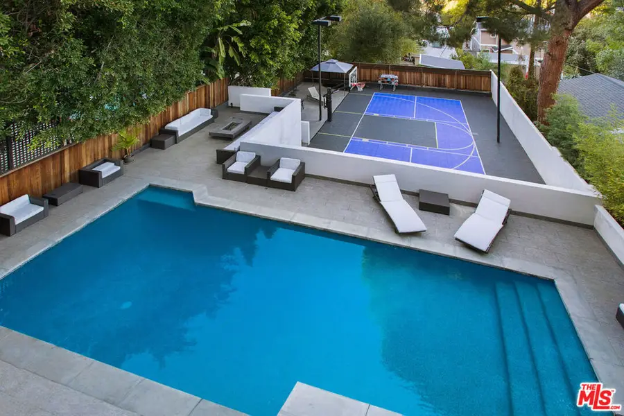 14835 Valley Vista Boulevard, Sherman Oaks, CA 91403 - Image #2