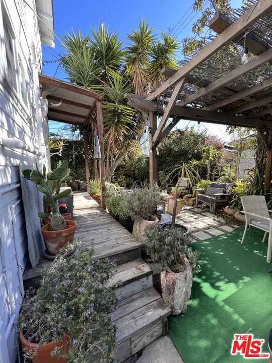 114 Paloma Avenue, Venice, CA 90291 - Image #3
