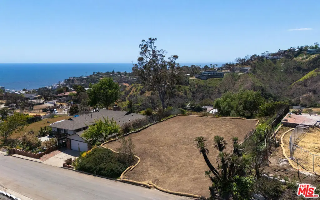 729 Enchanted Way, Pacific Palisades, CA 90272 - Image #1