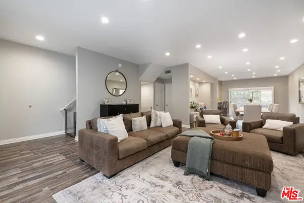 14919 Dickens Street #104, Sherman Oaks, CA 91403